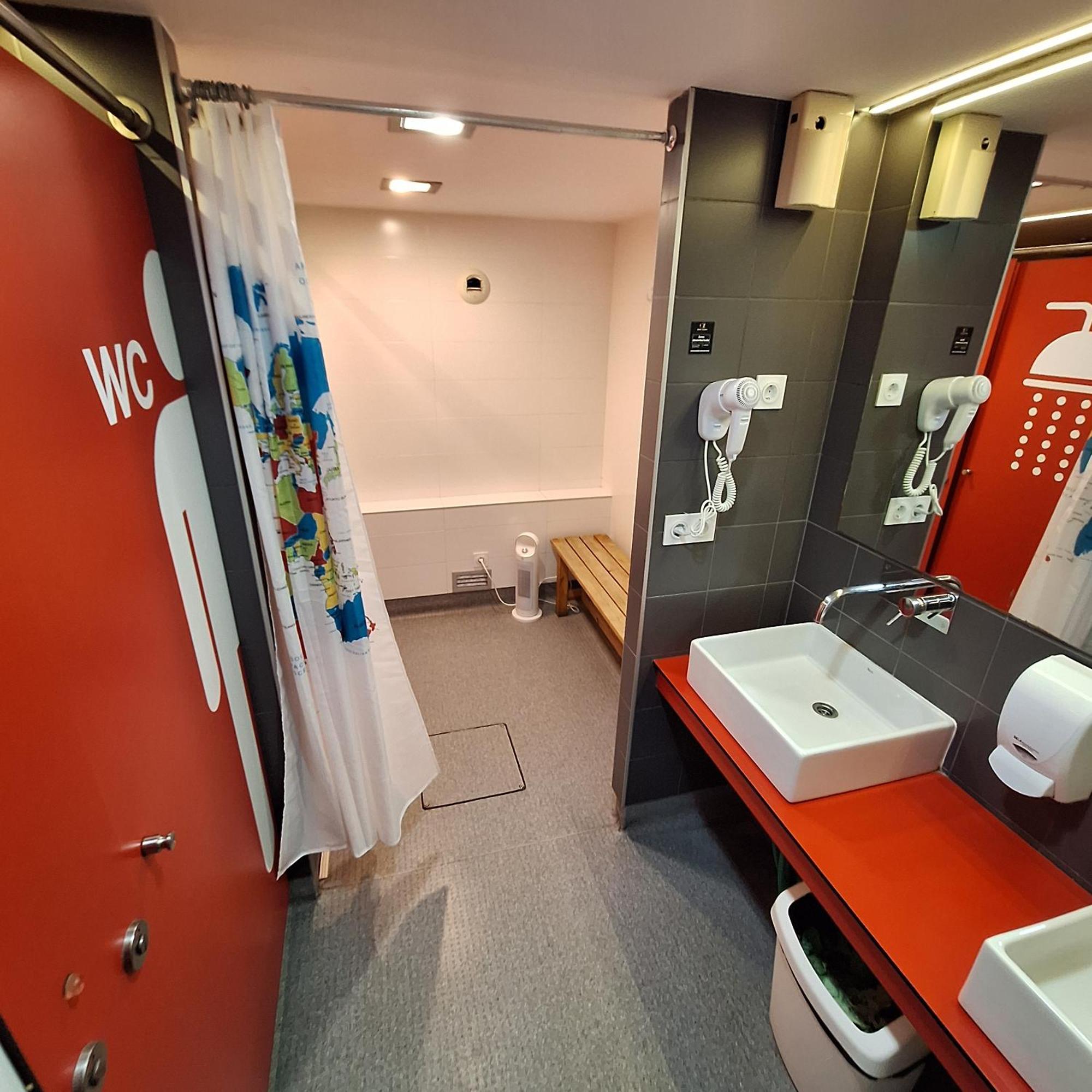 Hostel Casa Ibarrola Pamplona Eksteriør bilde